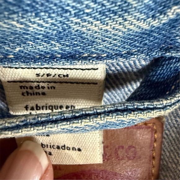 Levi's Women's Denim Trucker Jacket Size S Basic Button Front Grunge Punk Skater - Picture 2 of 7